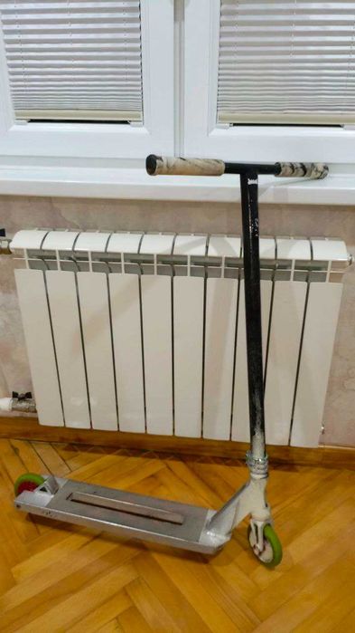 продам самокат для трюков