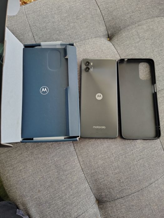 Motorola e22s aproape nou