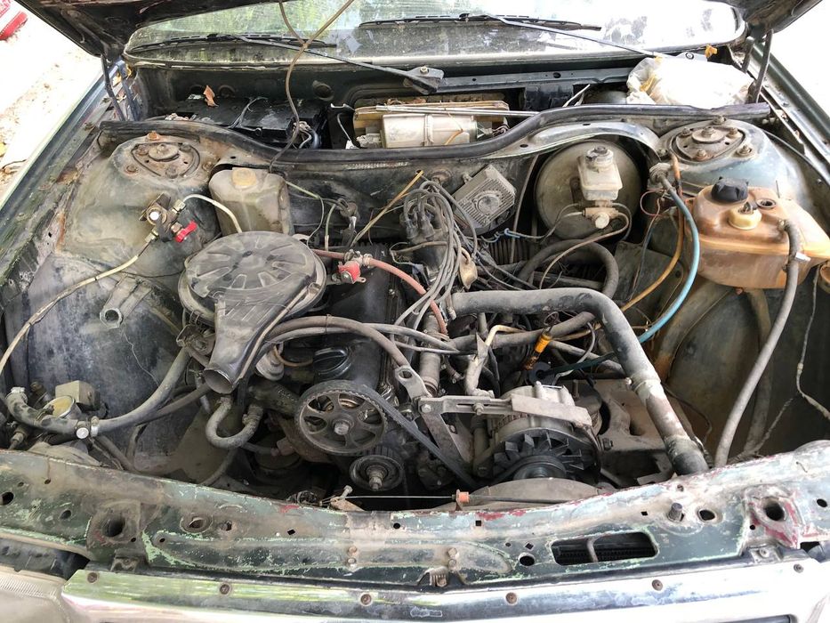 Audi 100 na xadu