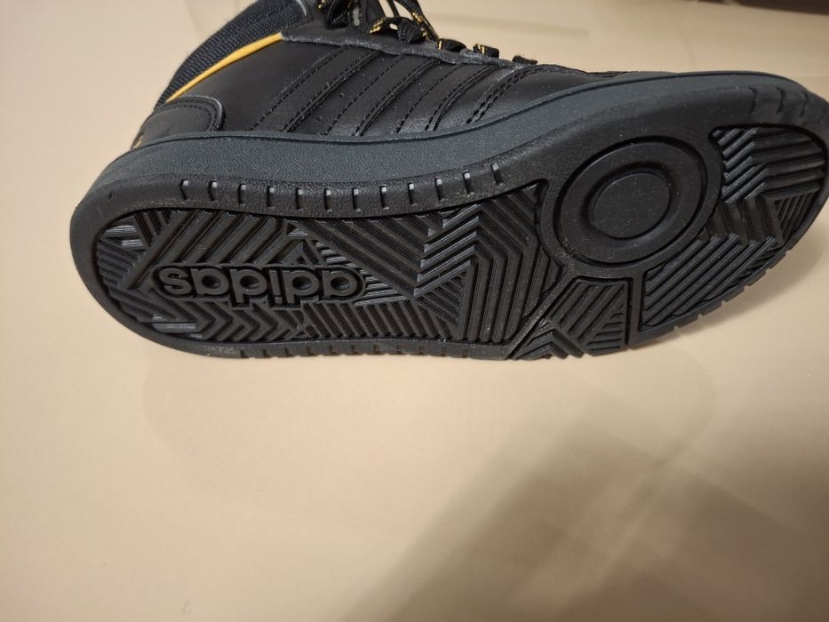Incaltaminte copii iarna Adidas nr. 32 pentru baieti