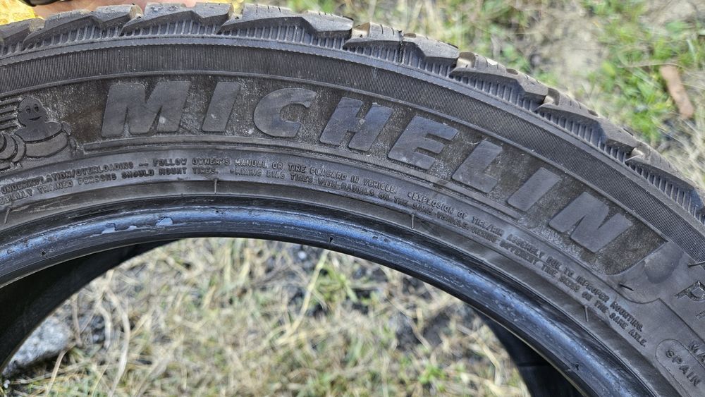 2бр гуми 245 45 18 дот 23 мишелин