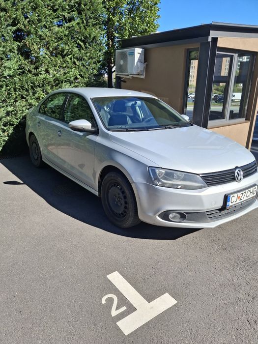 Vînd wv jetta 1.6 2013