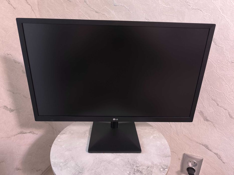LG 24'' FHD IPS монитор