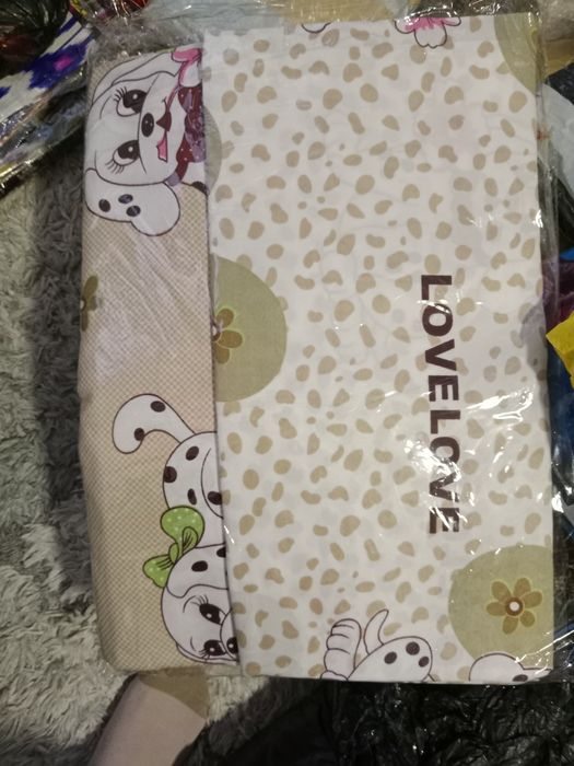 Продам 10метров детский материал