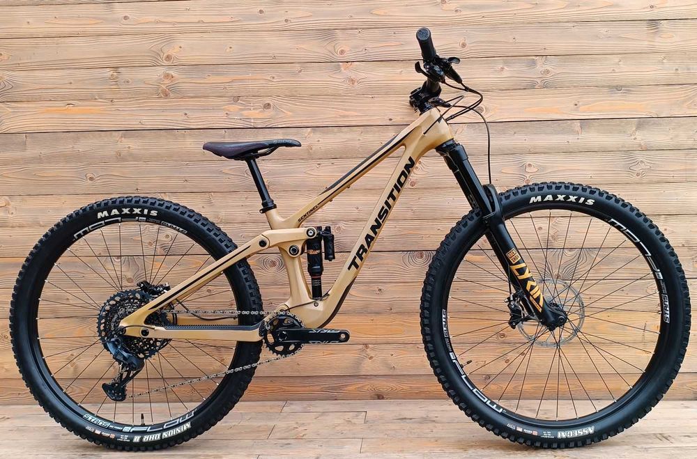 Bicicleta second hand Transition Sentinel, carbon, marime S