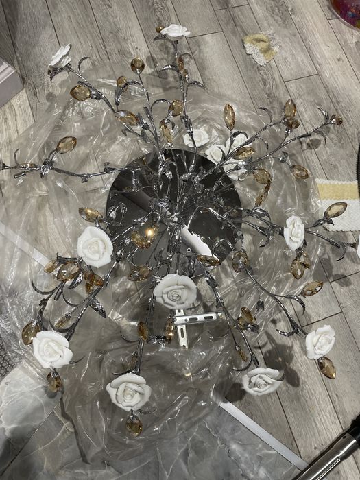 Продам люстру диодную