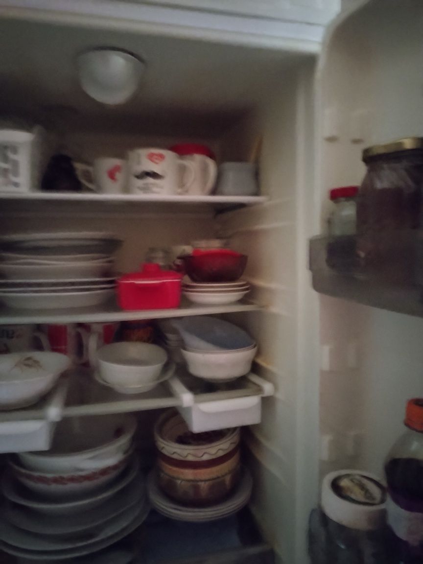 Frigider Whirlpool