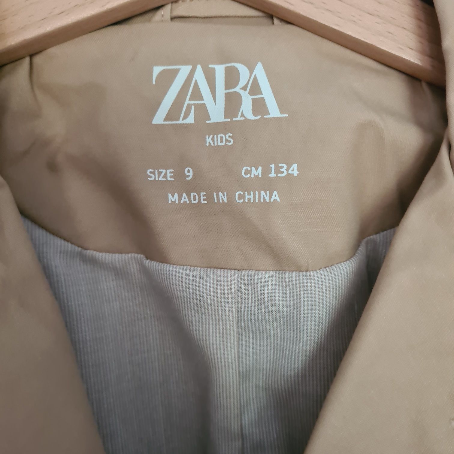 Шлифер на Zara размер 134см