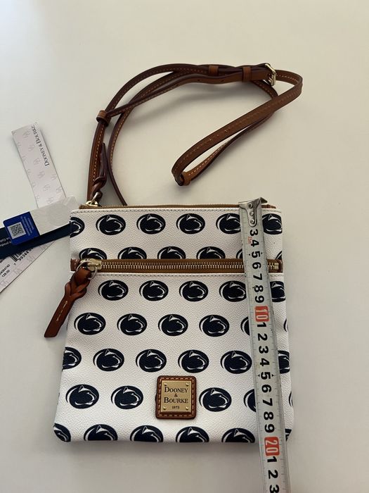 Дамска чанта тип портмоне