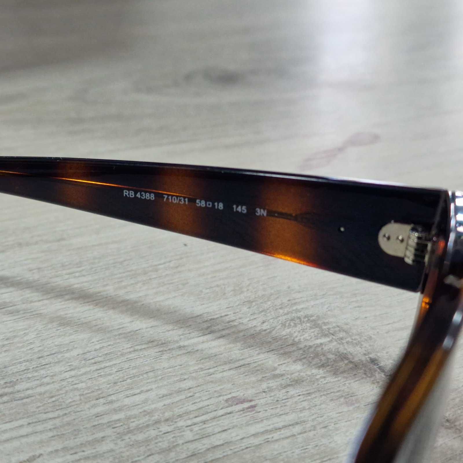 Унисекс очила Ray-Ban RB 4388