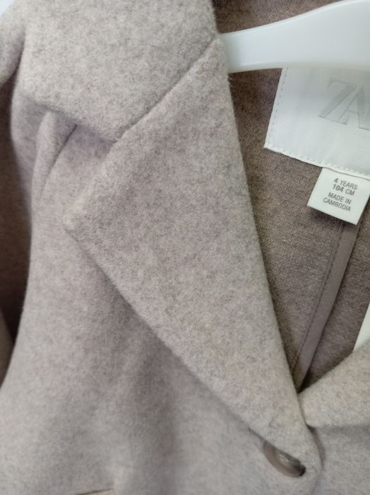 Hainuta eleganta pentru fetițe,marime 6ani, noua cu eticheta, marca Za