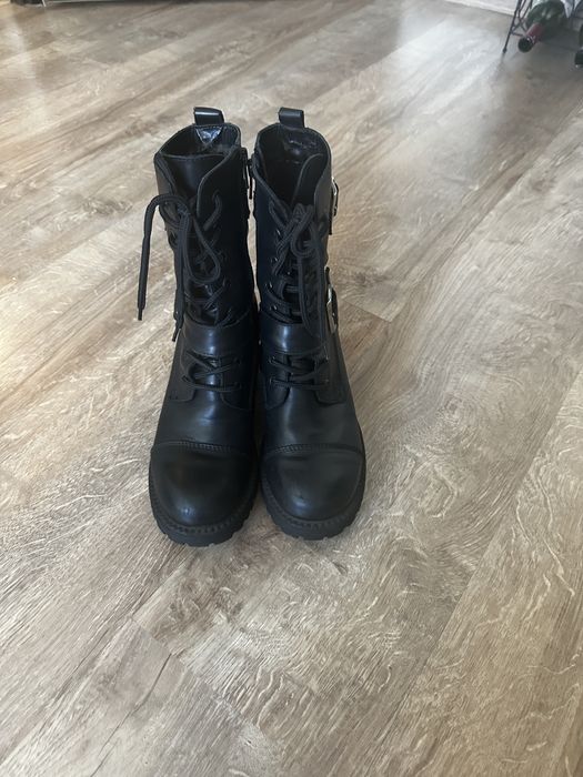 Ghete negre piele naturala mărimea 37