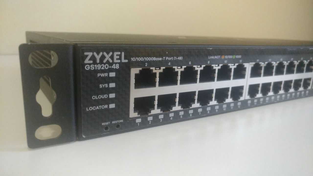 Switch Gigabit 48 porturi ZyXEL model GS1920-48v2