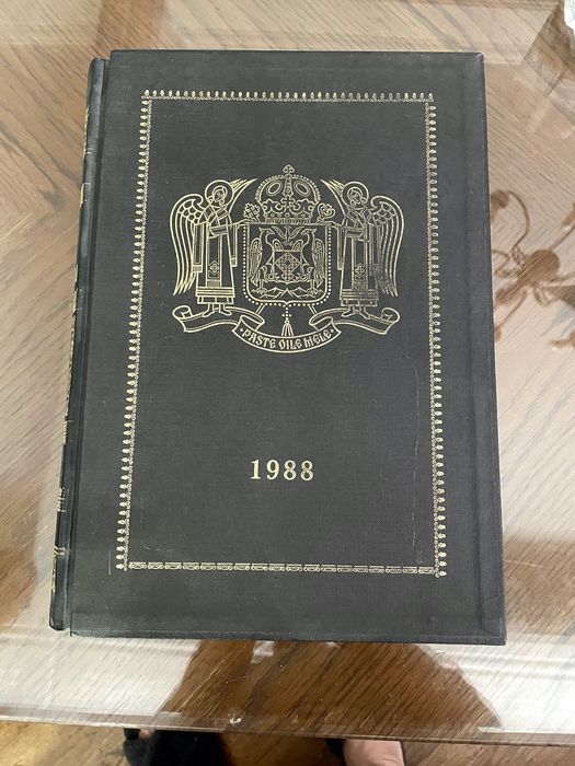 Biblia dumnezeiasca tiparita intaia oara la 1688, 1988