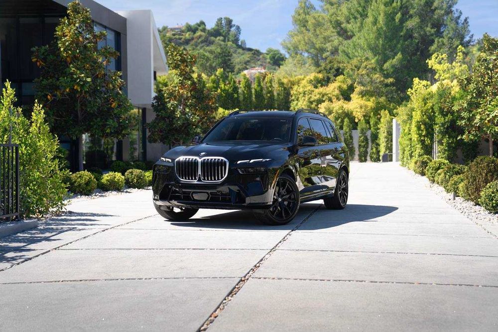 2025 BMW X7 xDrive40i M SPORT LINE