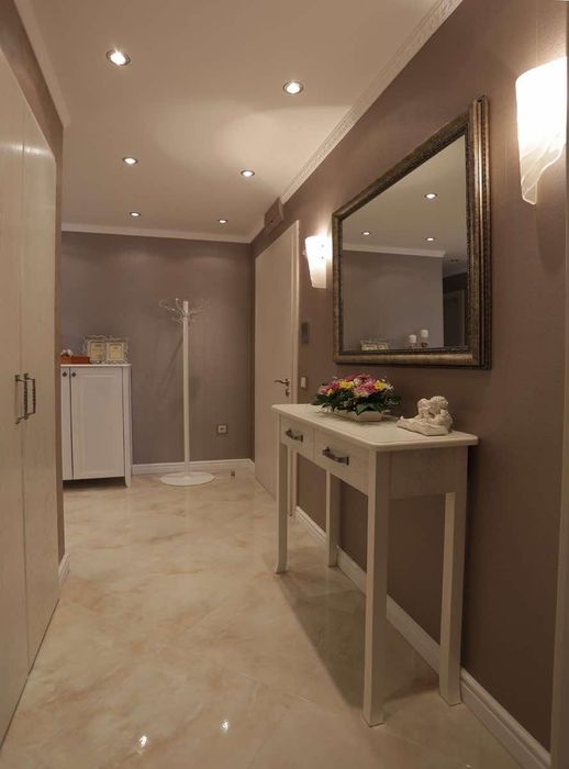 Дава се под наем Двустаен апартамент в Варна, Център - 65 кв.м за 1200 € - Снимка #6