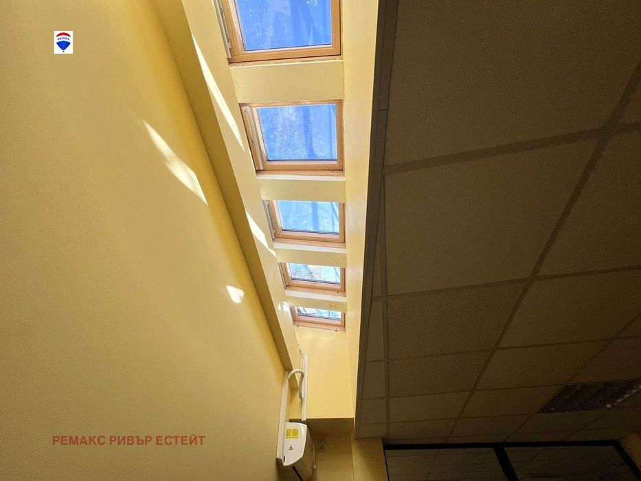Продава се Офис в Русе, Център - 66 кв.м за 682 €/кв.м - Снимка #6