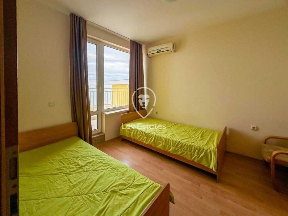 Продава се Тристаен апартамент в Бургас, Сарафово - 100 кв.м за 890 €/кв.м - Снимка #8