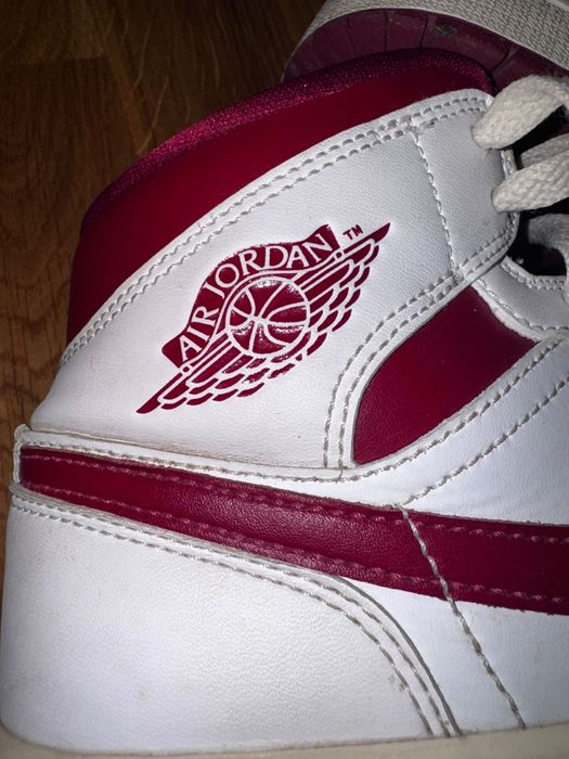 Jordan one mid reverse