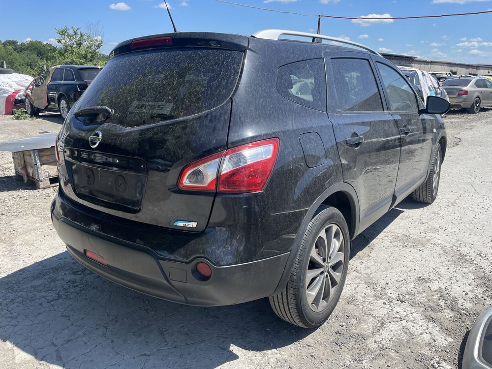 Nissan Qashqai +2 на части Нисан Кашкай +2