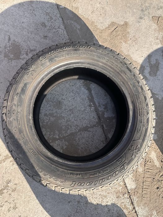 2 зимних баллона шипы 195/60/15