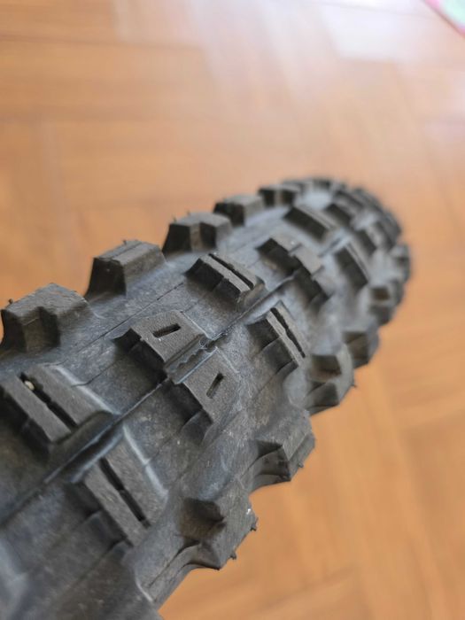 Maxxis minion dhr 2 29x2.4