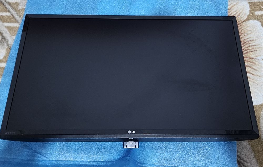 Monitor  Lg  24 inch