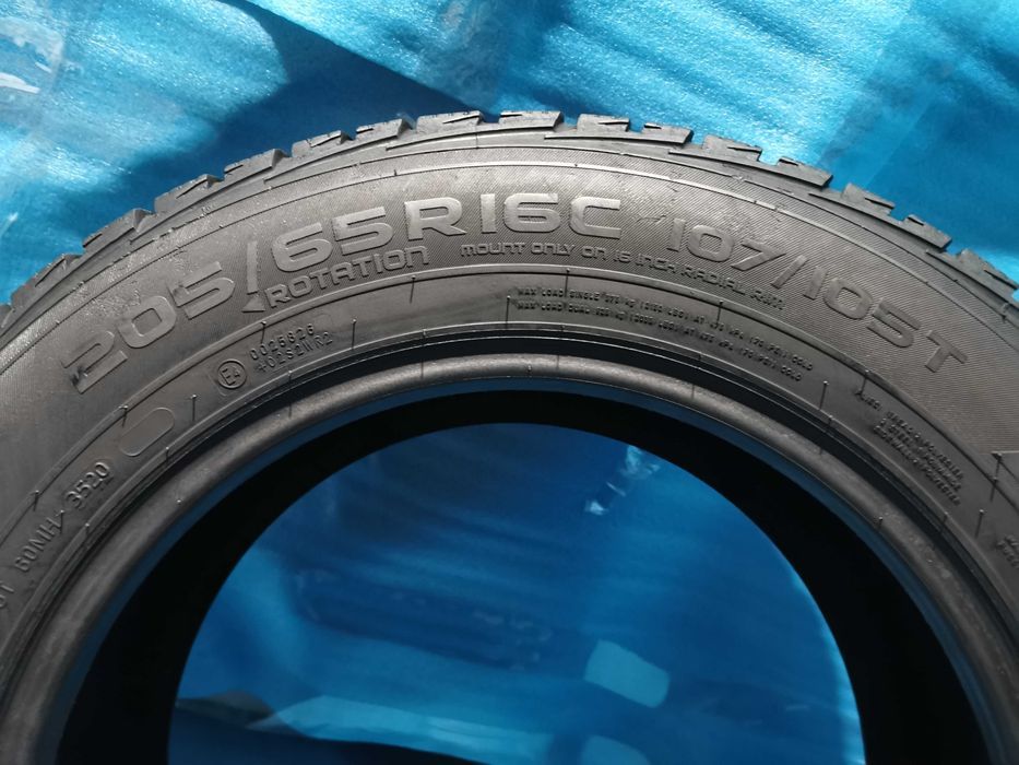 205/65/16 c nokian m+s 2 buc
