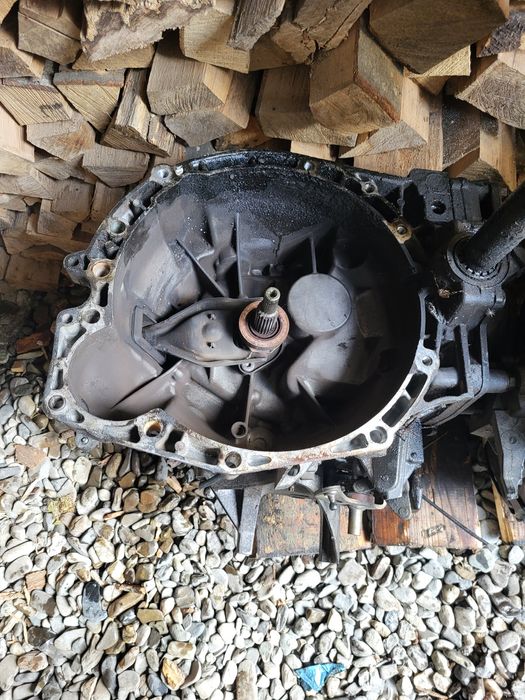 Portiere/Capota/Scaune/Volan/Bord/Grile/Cutie/Capota-Peugeot 407