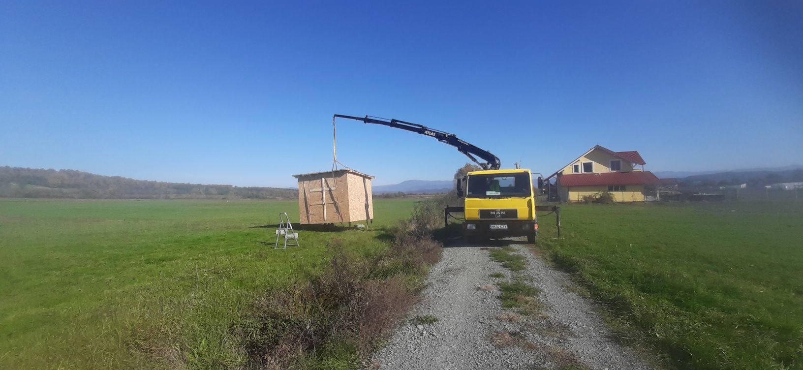 Închiriez Camion basculabil cu Macara.