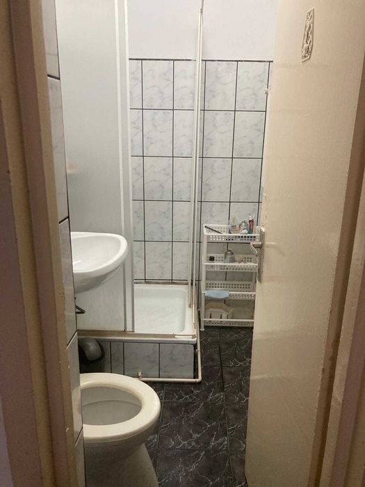Vand ap. 3 camere, semidec., 51 mp util, boxa, str. Ion Huniade, Lugoj