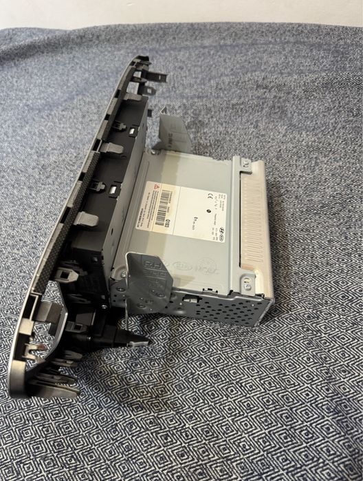 Штатный автомагнитафон на акцент (родная оригинал)