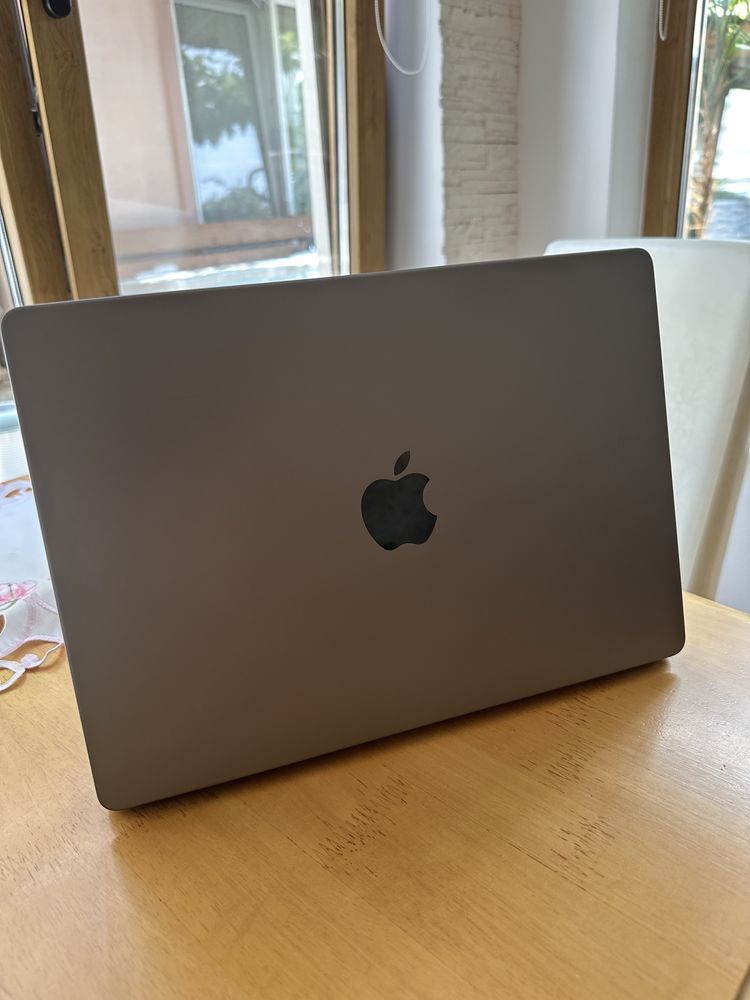 Apple MacBook Pro 14" 2021 M1 PRO 16RAM 1TB SSD