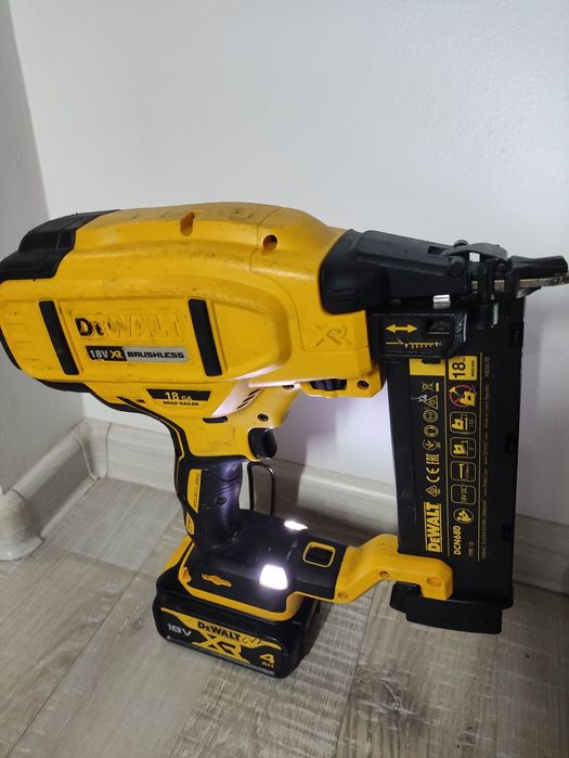 Pistol cuie DeWalt DCN 680 Hikoki NT 1865 DM Brushless