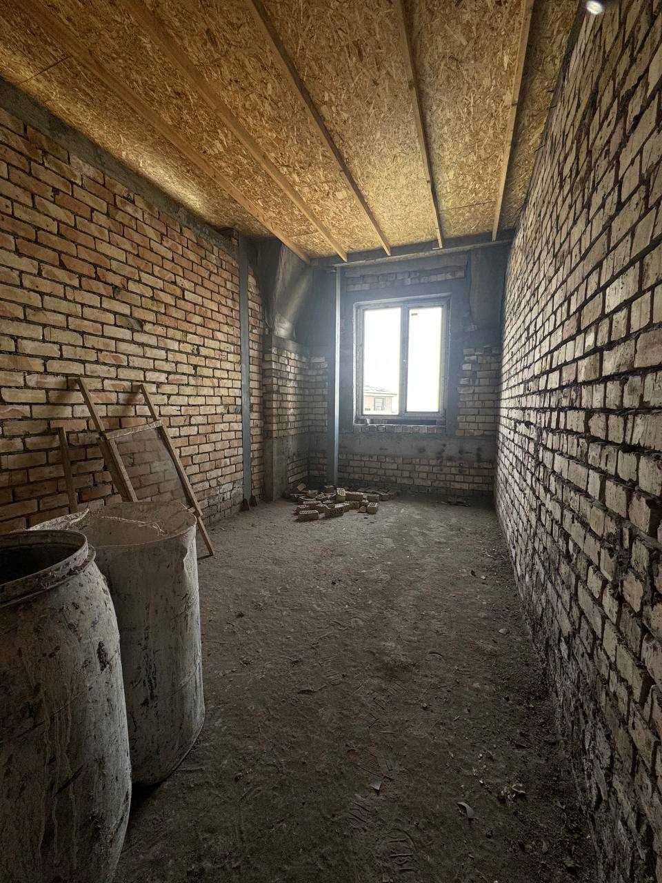 Прокурорская 3/90м² коробка, кирпич, метро Новза, этаж 10/10 `