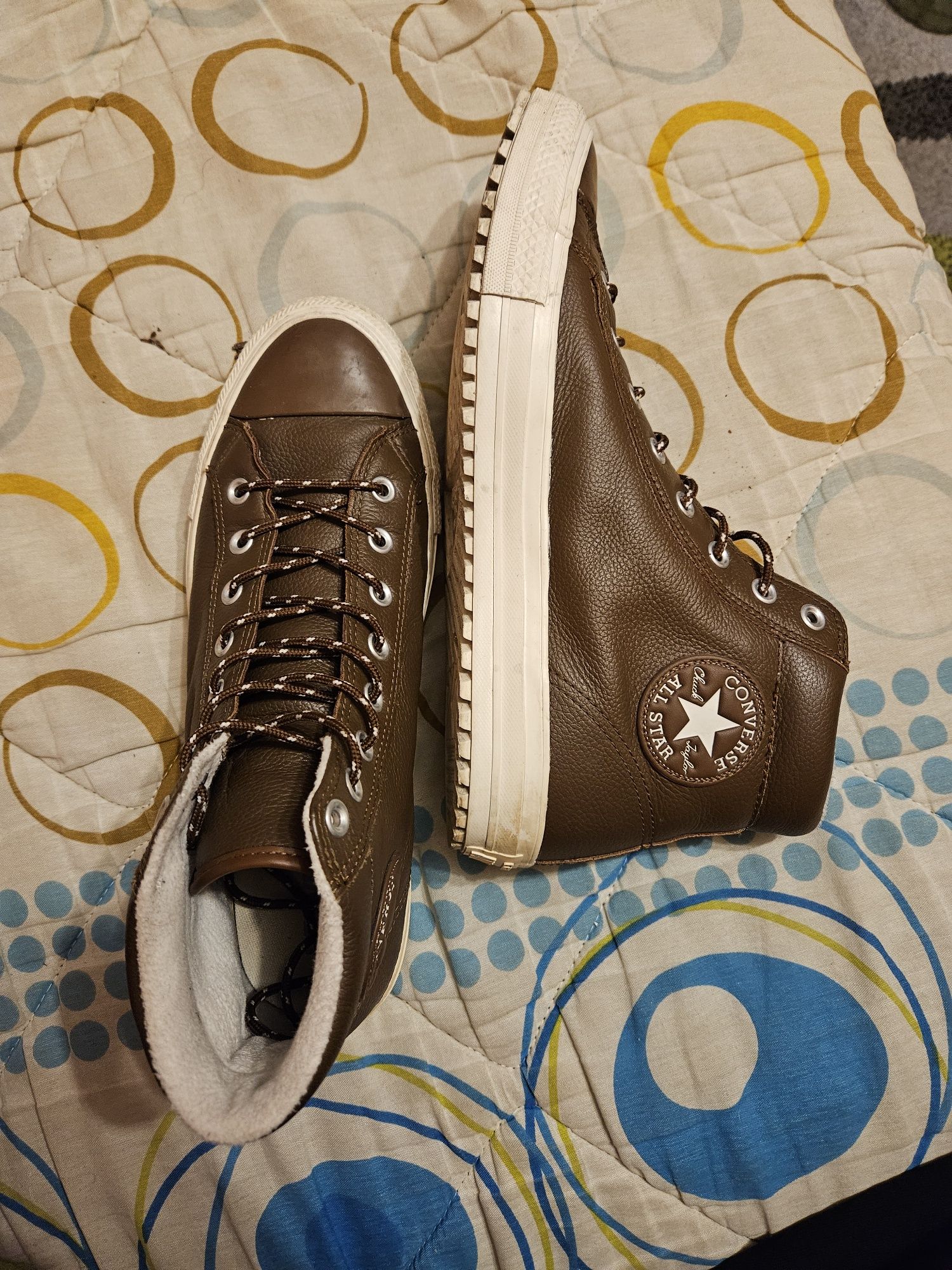 Converse din Piele mărimea 45