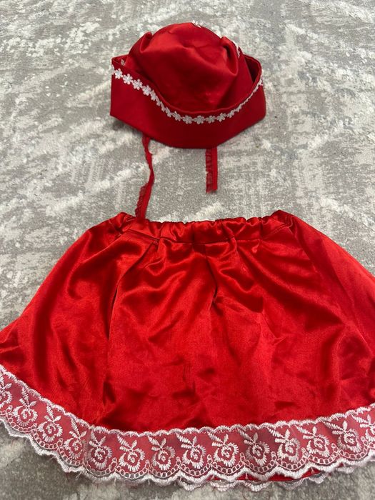 Продам костюм красной шапочки на 2-3 годика