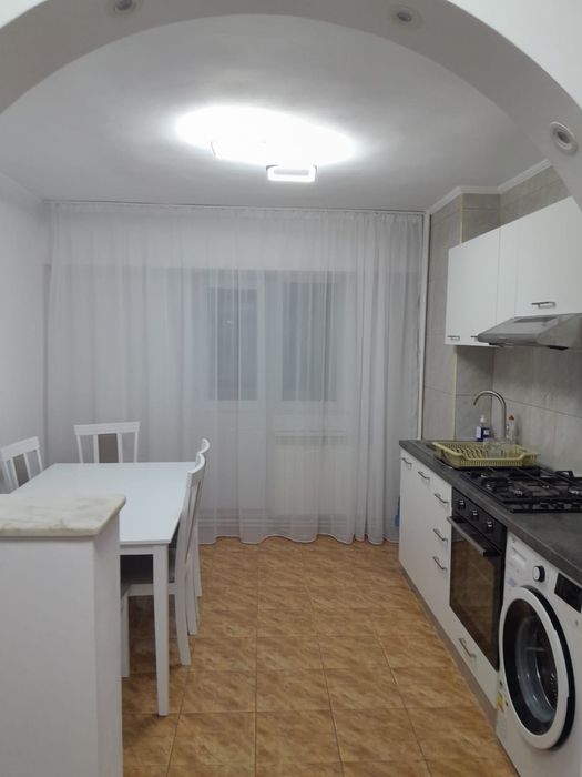 Apartament 2 camere ,zona Market Sorival