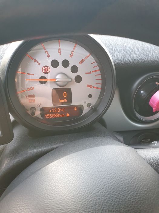 Vând Mini one cu multe piese noi