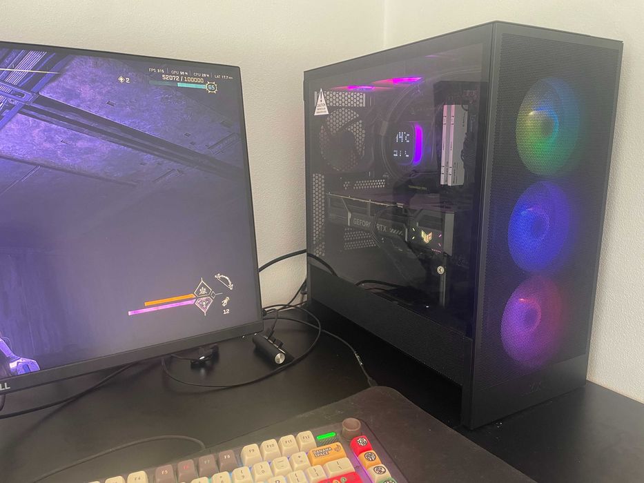 PC Gaming Ryzen 7 9800x3D, Asus TUF RTX5070TI, 32 GB RAM