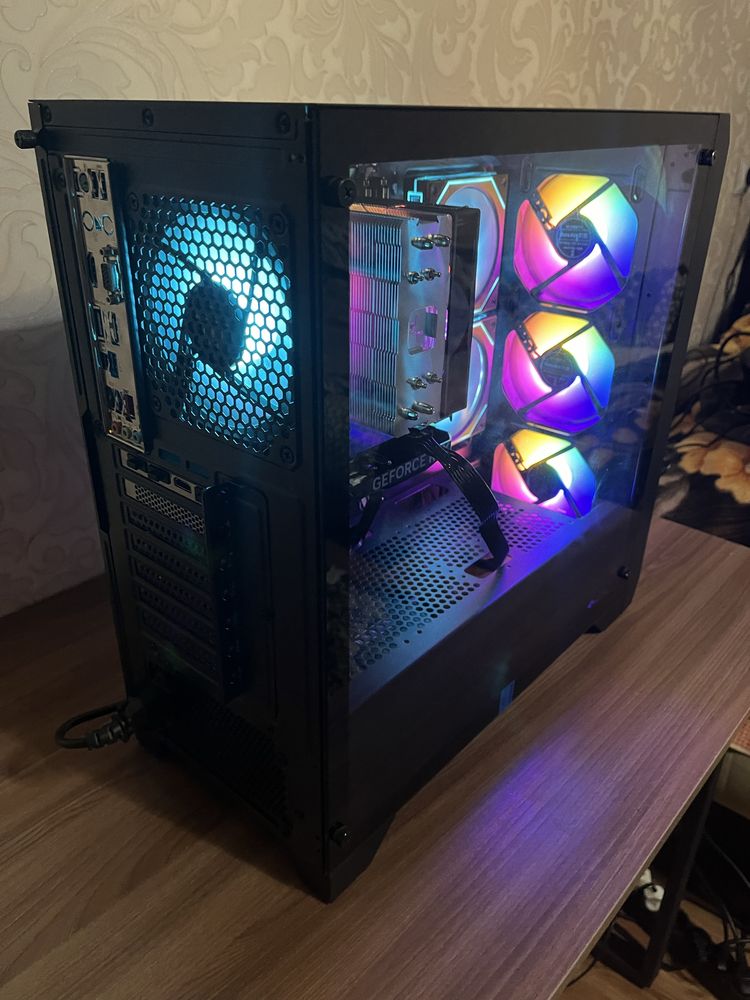 ПК (системный блок), RTX 4060, core i5-12400f, озу 32, ssd m2 1024гб