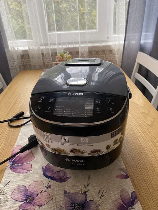 Мултикукър Bosch MUC22B42RU, 900 W, 4 л