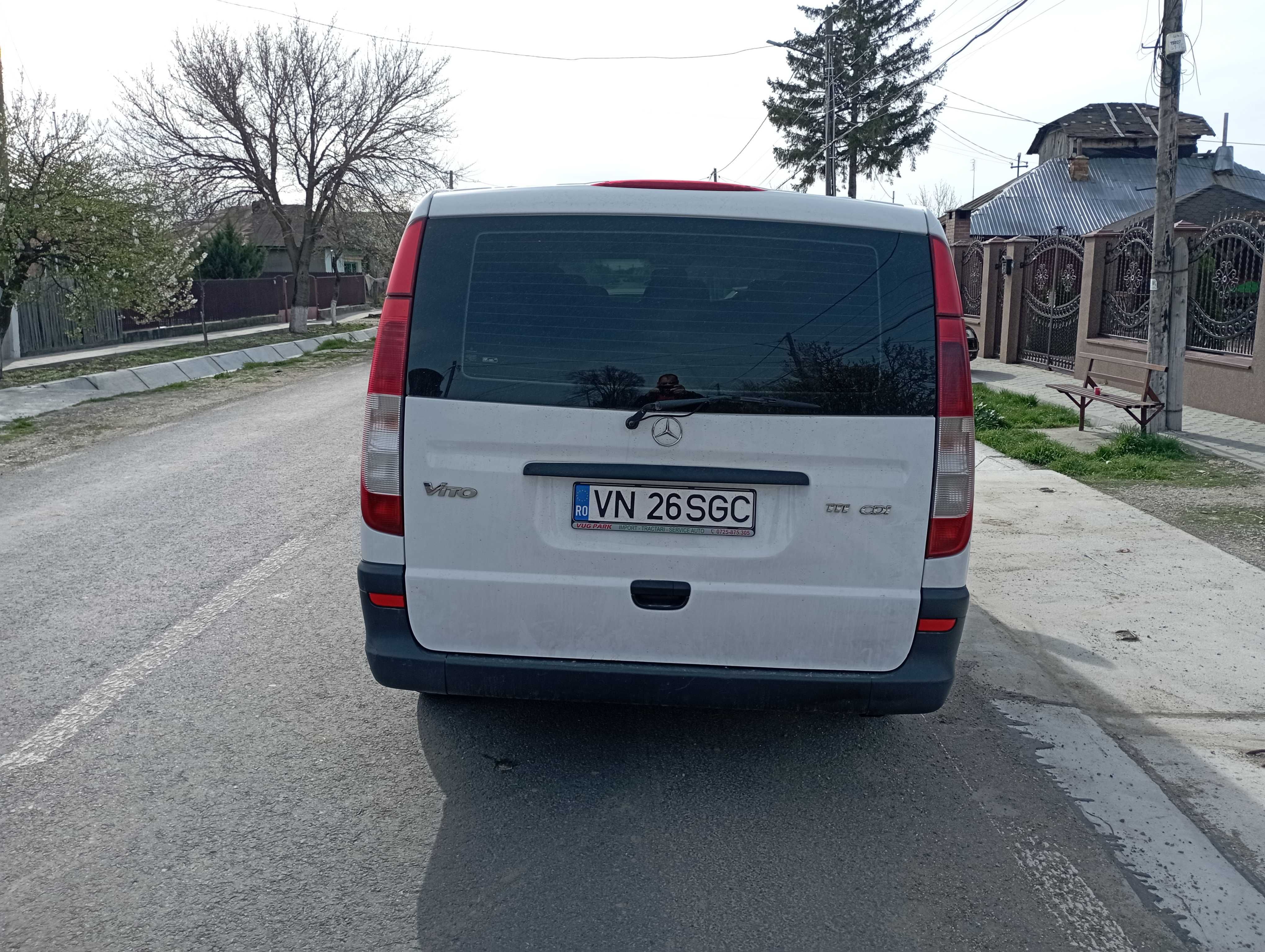 Vând Mercedes Vito 111CDI