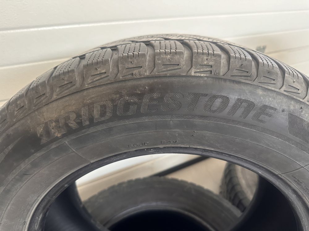 Зимни гуми Bridgestone