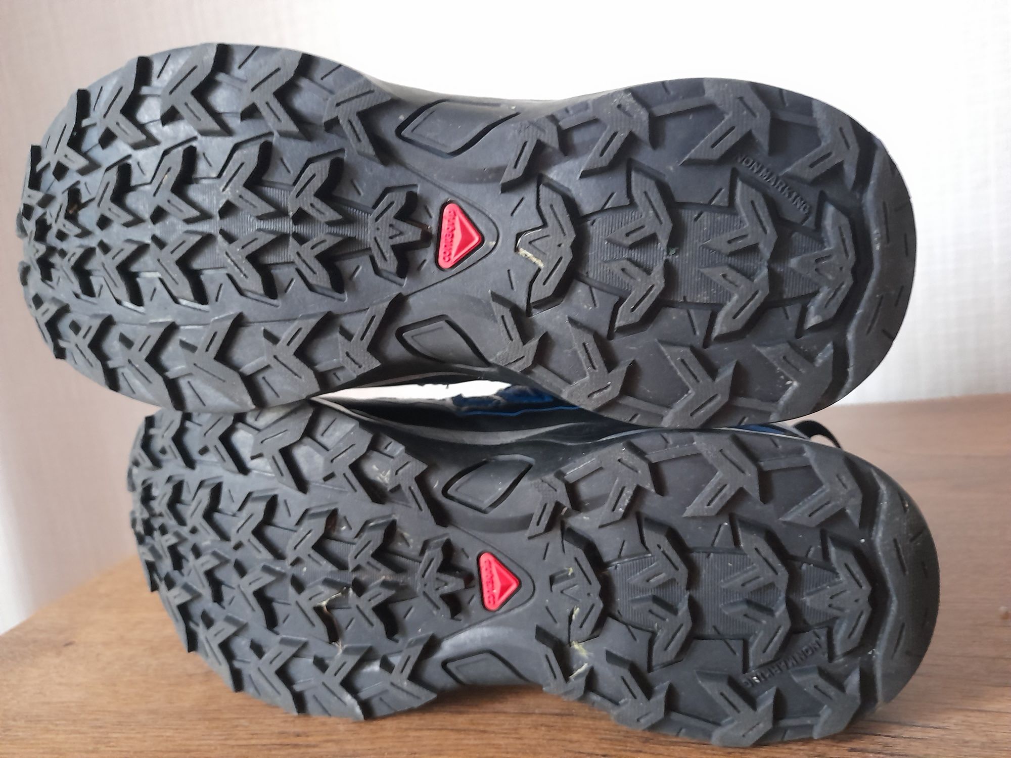Salomon gore tex детски обувки 34 номер.