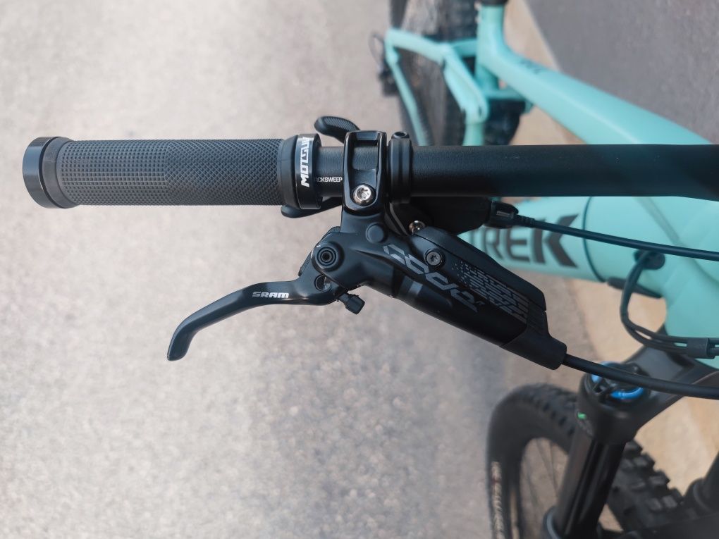 Hов Електрически Велосипед 29 Trek 1x12XT Bosch CX Smart System 2024 г