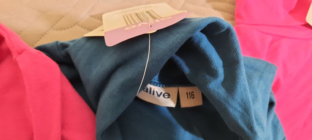 Продавам поло за момиче 3бр.