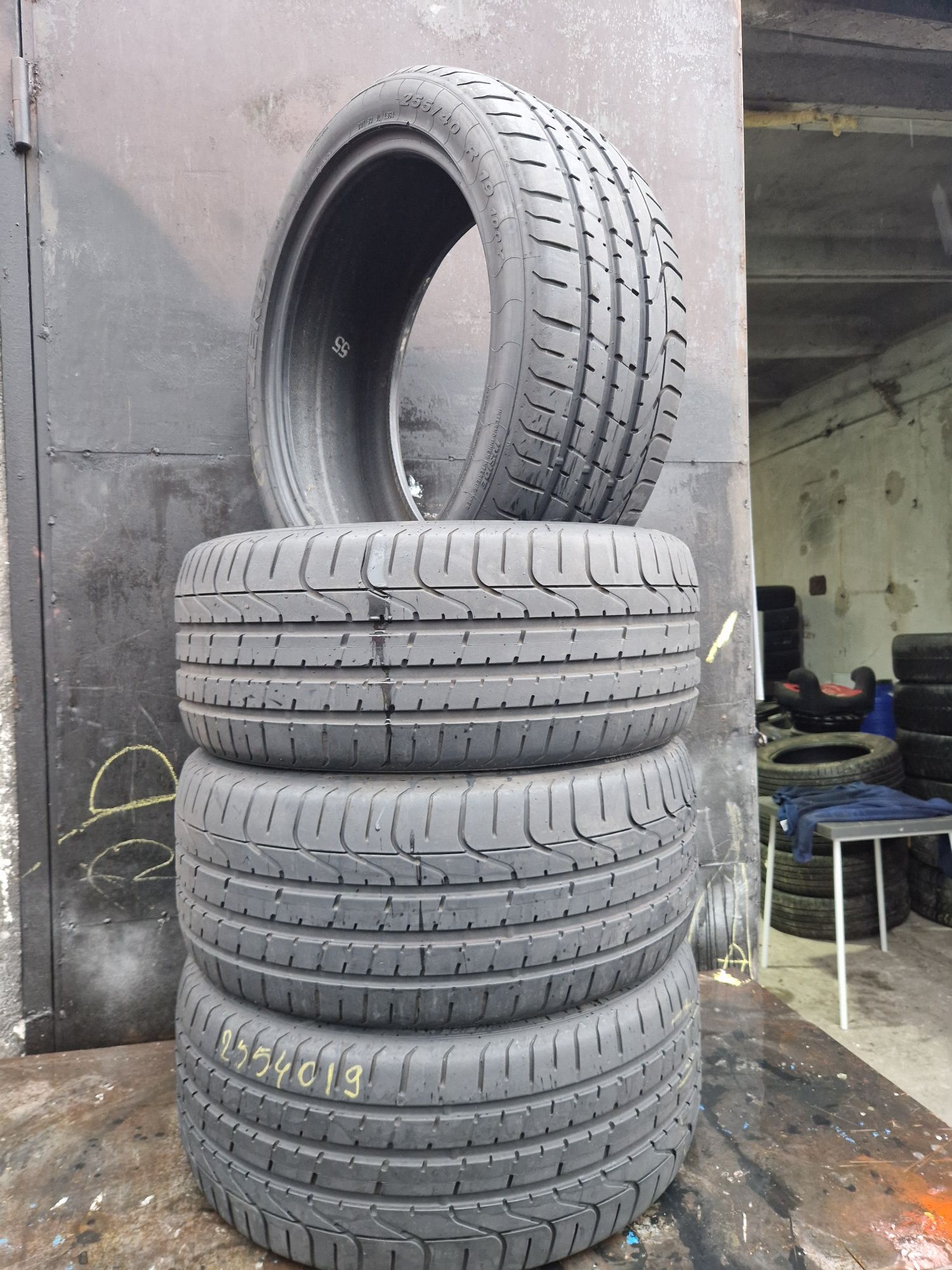 Set Anvelope Pirelli 255 40 R19 de vara