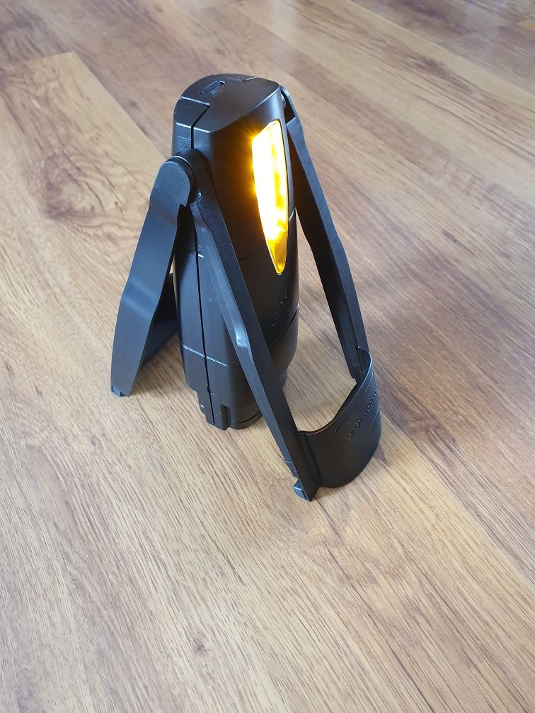 Vând lanternă/lampă