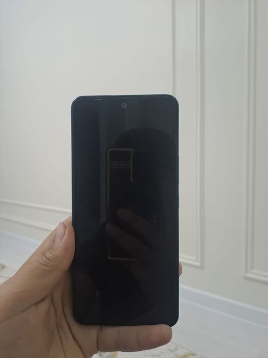 Vivo 40 гарантией